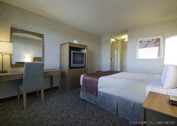 Quality Inn & Suites Winnipeg Szoba fotó